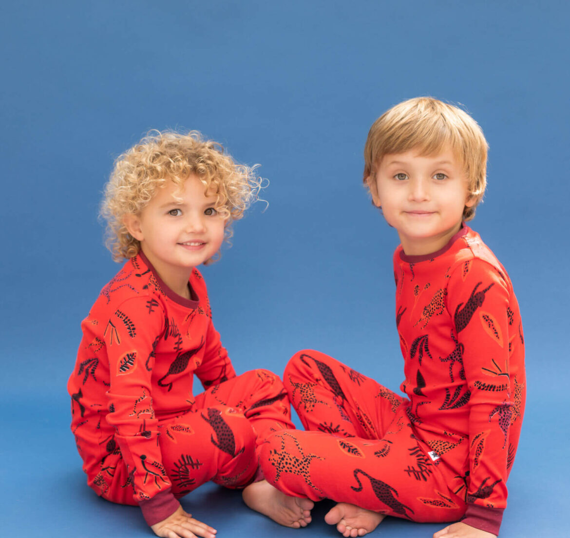 Jammie Doodles Red Dancing Leopard kinderpyjama bij Slaapkopje