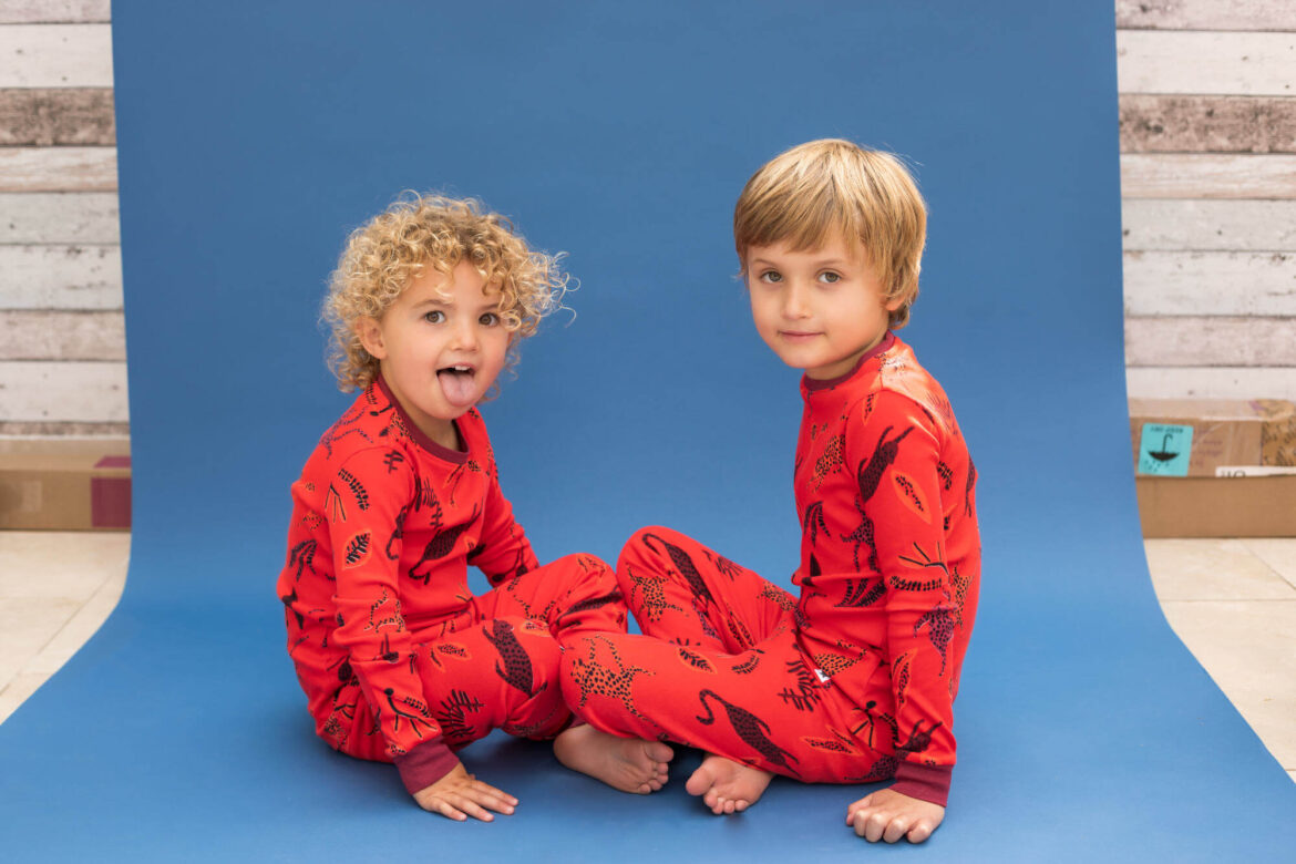 Jammie Doodles Red Dancing Leopard kinderpyjama bij Slaapkopje