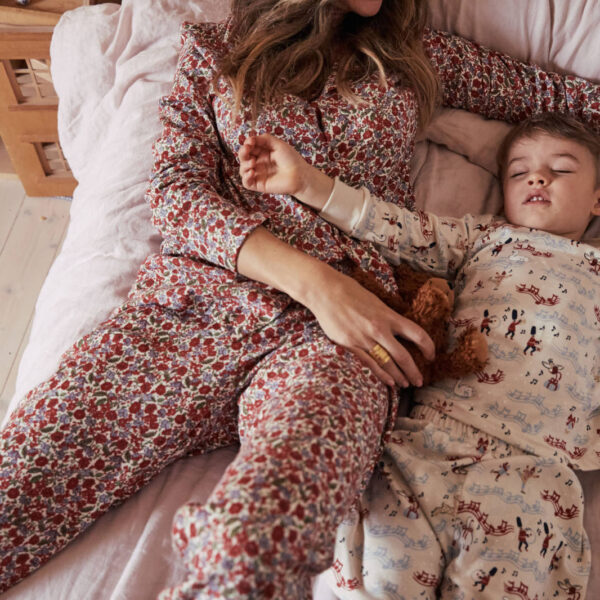Sleepy Doe Festival Floral Womens Classic pyjama