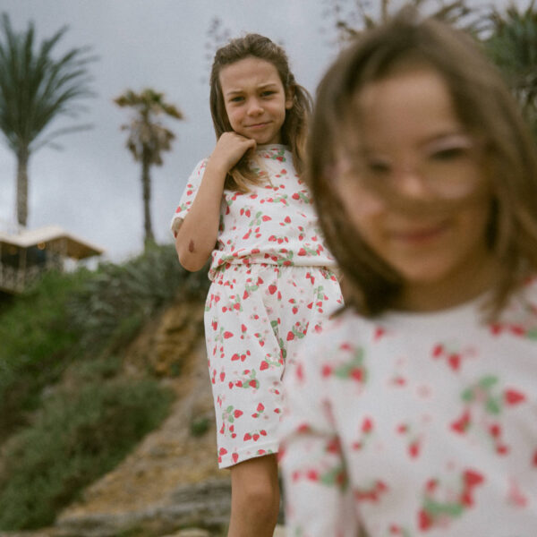 Sleepy Doe Strawberry short pyjama kids